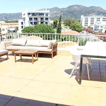 Beautiful Loft, Huge Sunny Terrace, View Over The Beach And Sea Roses Eksteriør bilde