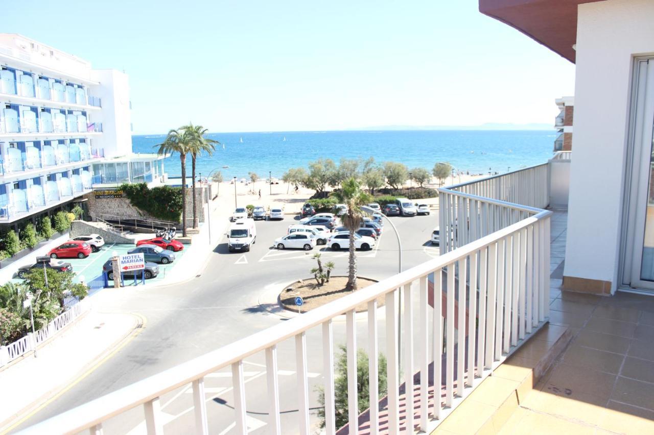 Beautiful Loft, Huge Sunny Terrace, View Over The Beach And Sea Roses Eksteriør bilde